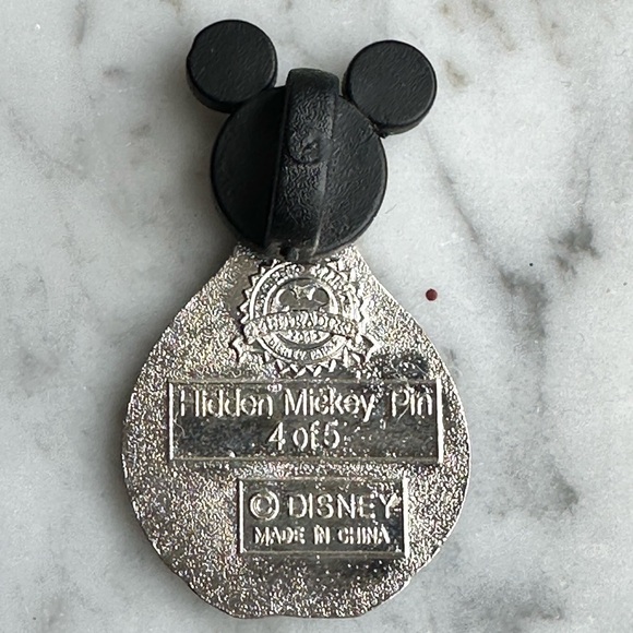 Jasmine in a bottle Disney Pin - Princess Jasmine Aladdin hidden Mickey - Picture 3 of 3